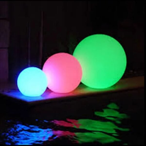 Boule lumineuse multicolore étanche et flottante pour piscine ou bassin