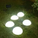 Lot de 5 demi boules solaires LED blanches 4