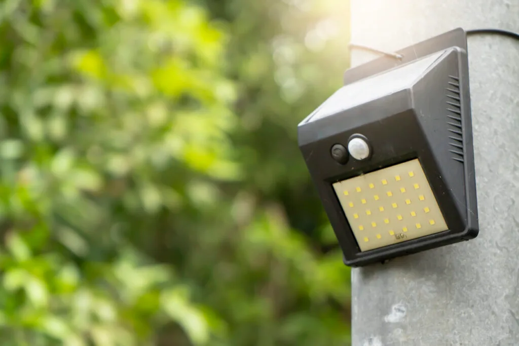 Applique solaire exposee au soleil