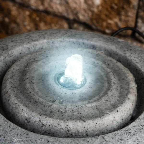 Fontaine solaire ronde de jardin