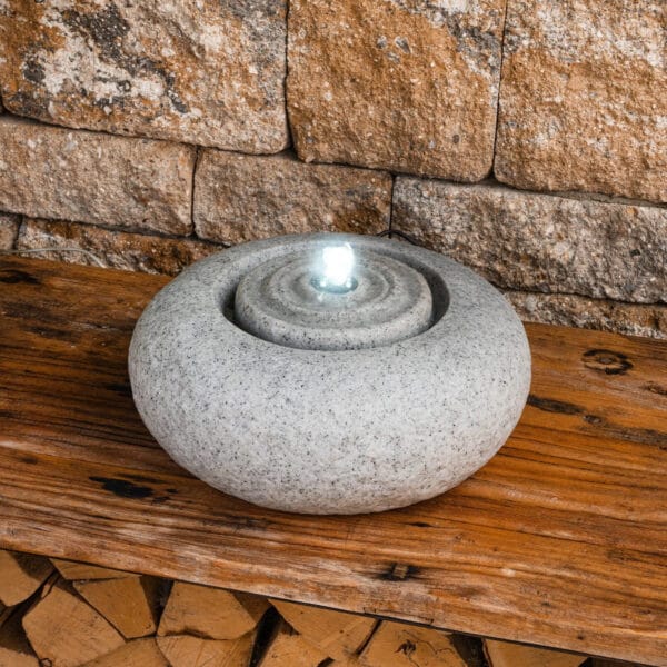 Fontaine solaire ronde de jardin