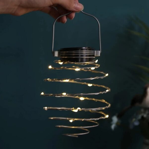 Lanterne solaire spirale