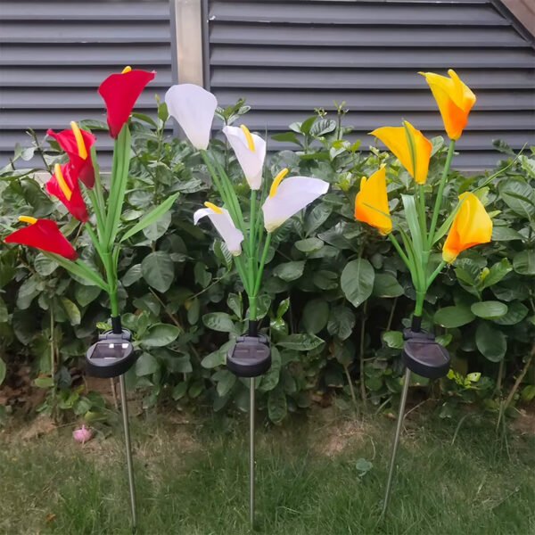 Balise solaire fleurs de lys calla à piquer